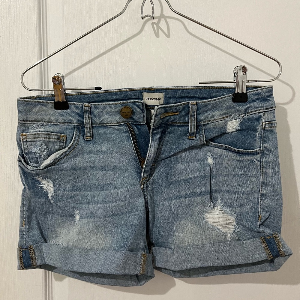 Sneak peek shorts